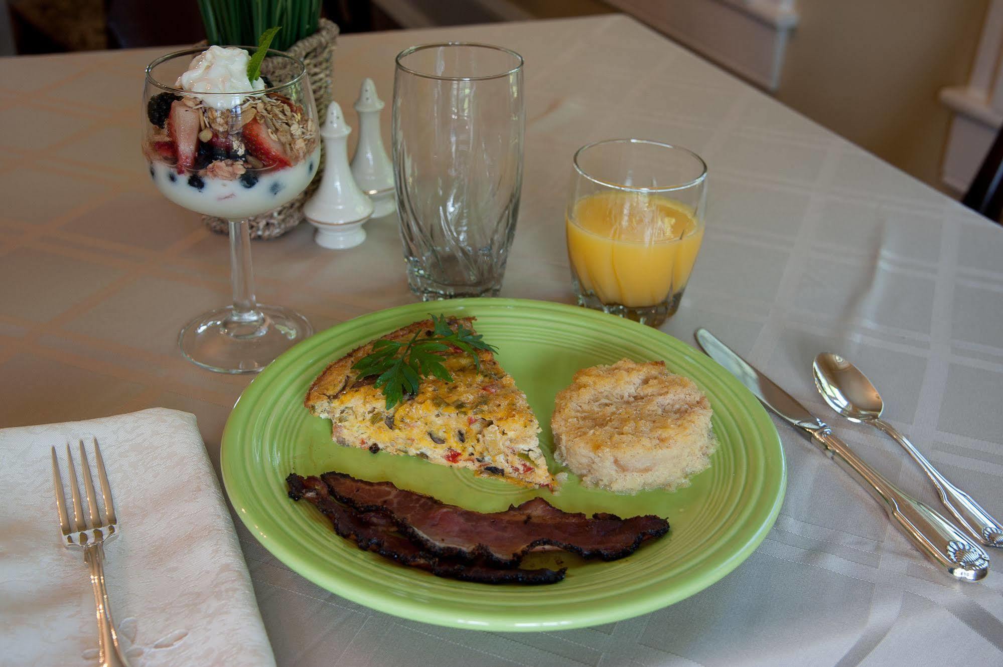 Steeles Tavern Manor Bed & Breakfast Raphine Екстер'єр фото