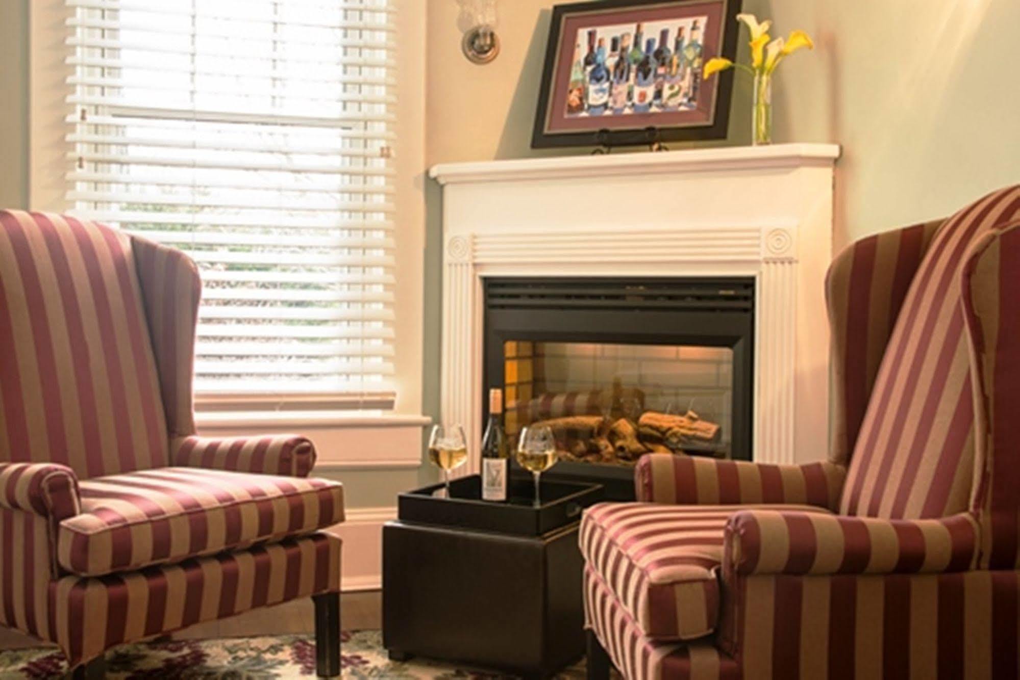 Steeles Tavern Manor Bed & Breakfast Raphine Екстер'єр фото