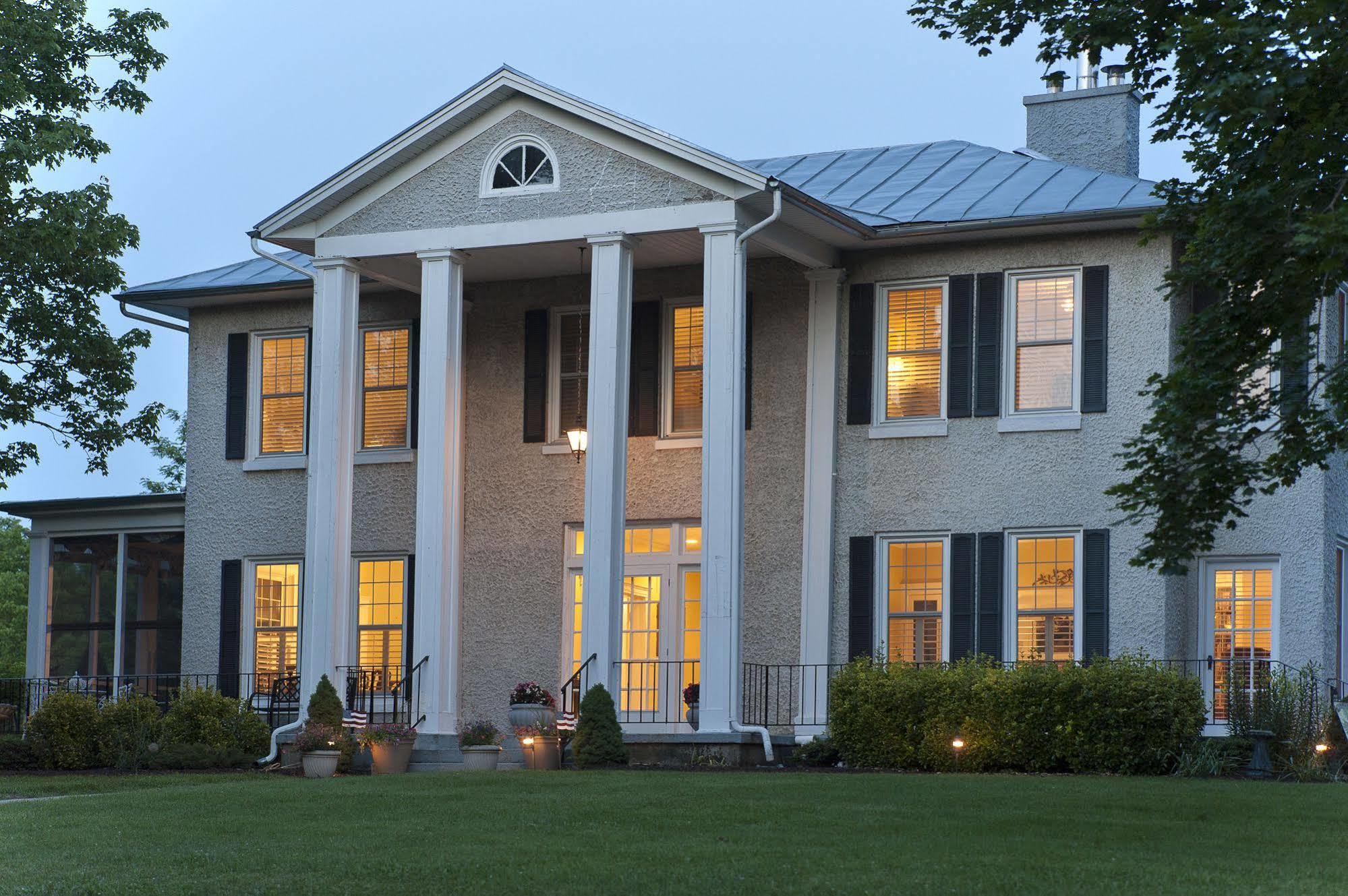 Steeles Tavern Manor Bed & Breakfast Raphine Екстер'єр фото