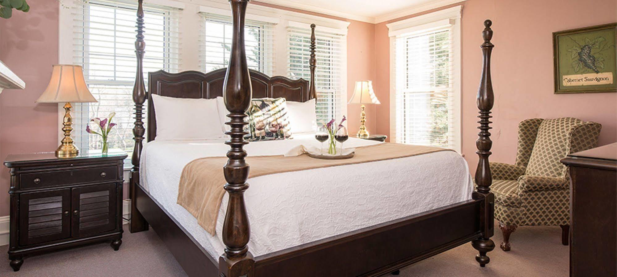 Steeles Tavern Manor Bed & Breakfast Raphine Екстер'єр фото